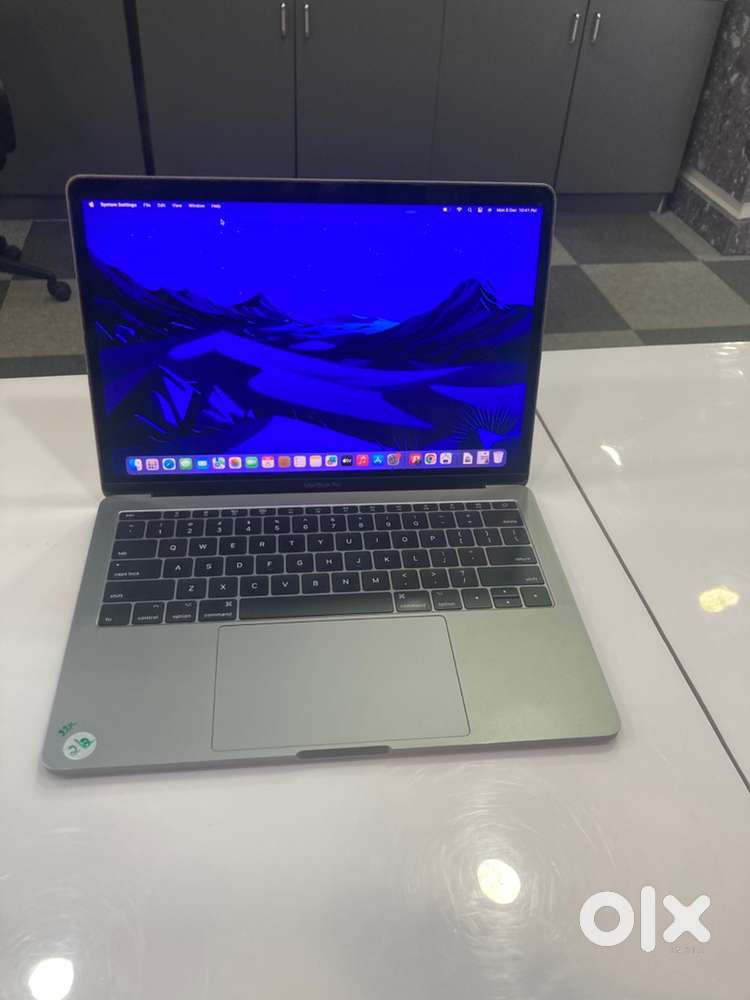 Apple MacBook Pro 13inch i5 A1708 2017 Display Flicker after 10hrs use