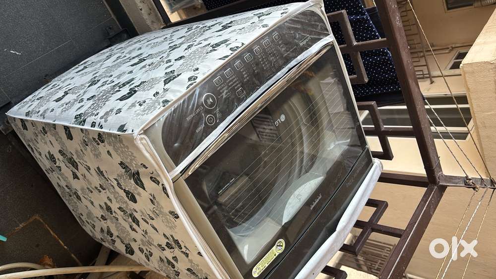 LG top load 7 kg automatic washing machine with stand