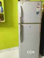 L.G REFRIGERATOR -7500