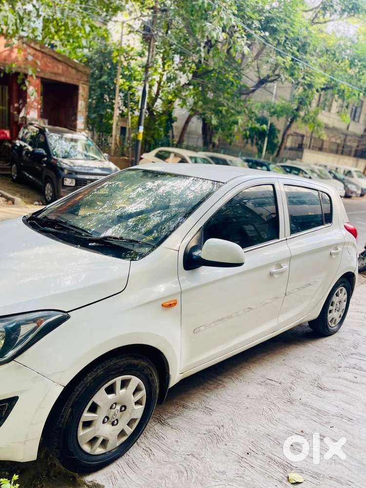 Hyundai i20 2013 CNG & Hybrids Well Maintained