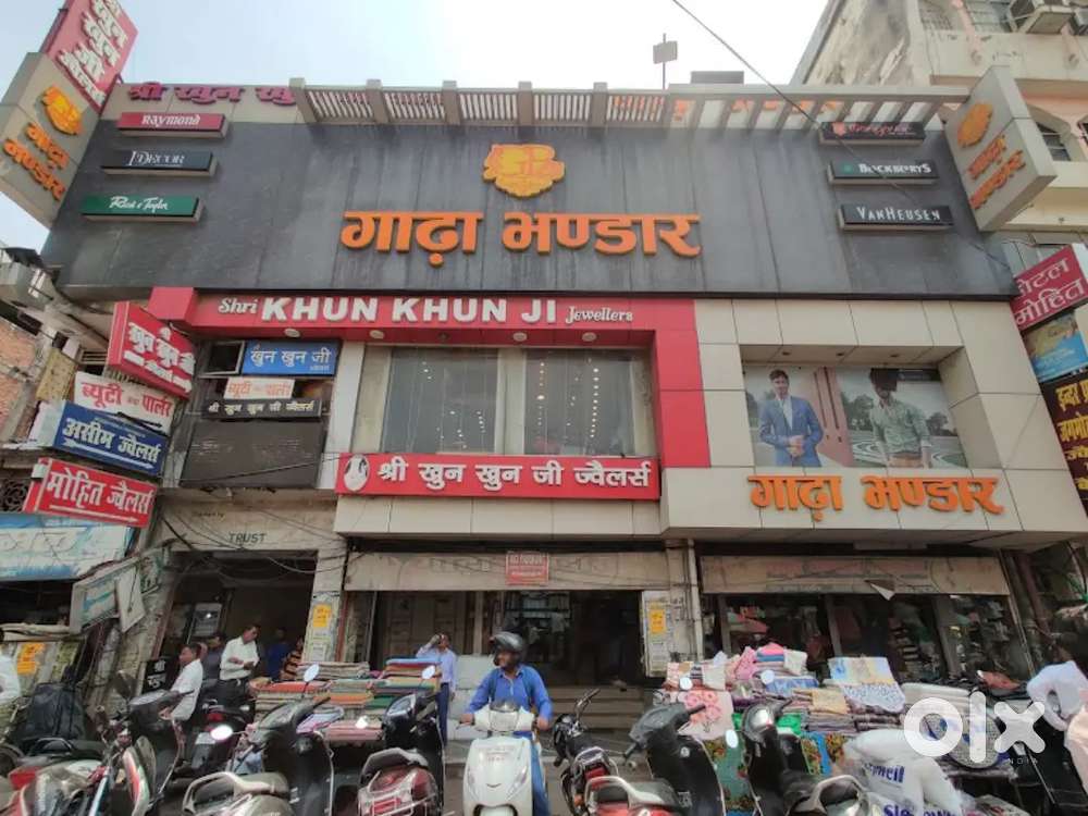 LUCKNOW LOCATION - SAREE, SUITE PACKING FOR SOME CANDIDATES