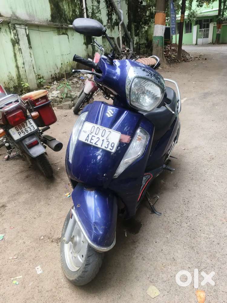 Suzuki access 125 blue colour