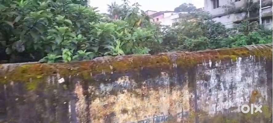 रांची में , खेलगांव चौक से 1.5 किमी की दूरी पर लालगंज में 9 डिसमिल का