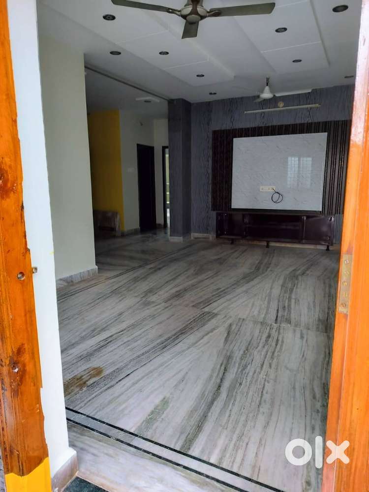 2 BHK house for rent in a gated community