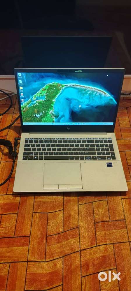 High-end laptop with i9-12th gen, 16 GB RAM, 512GB SSD