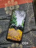i note 8  Redmi note 8 the only problem is display black marks at side