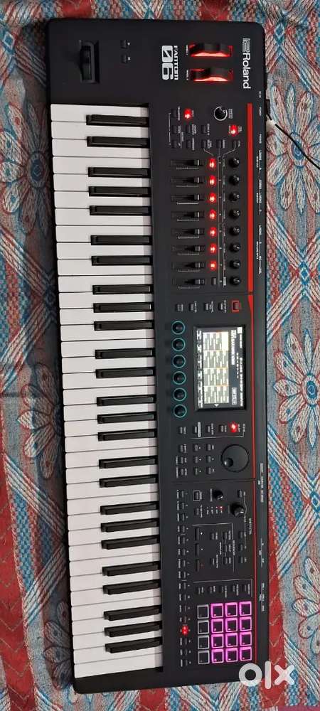 Roland  Fantom06 Newly  condition Single use olny  Brand new condition