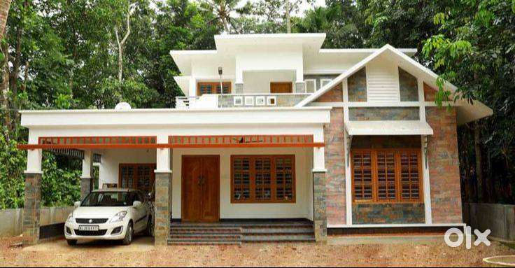 ചിനക്കത്തൂർ അമ്പലം അടുത്തായി വില്ലകൾ സ്വന്തമാക്കാം