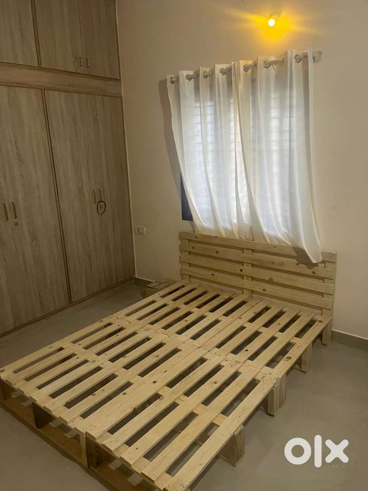 Pallet bed