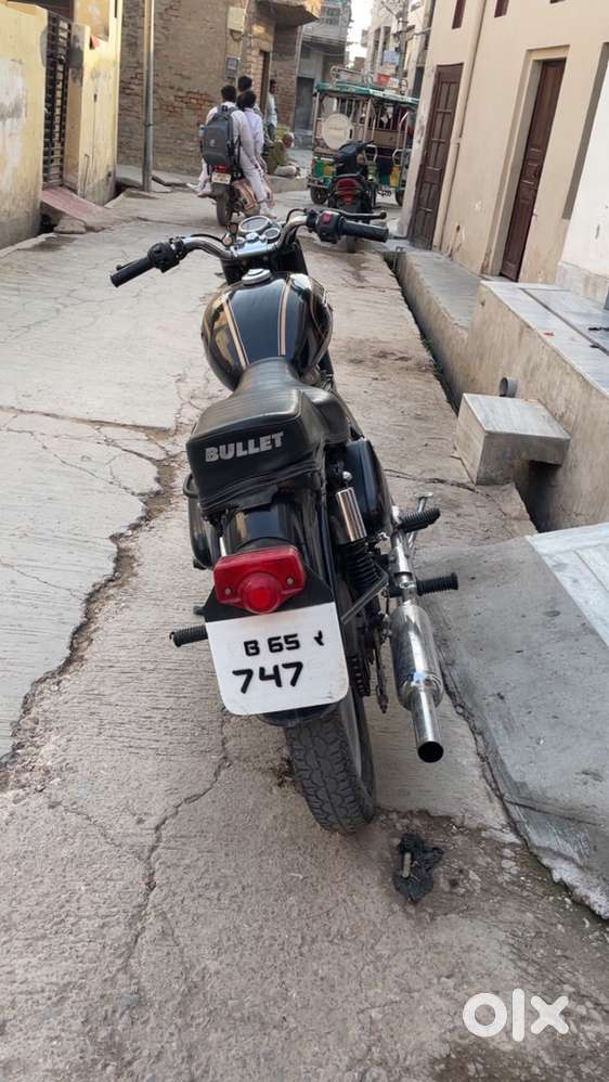 2 key and alloy tire brand new