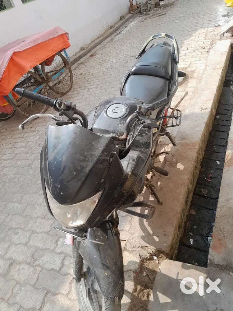 Bhai gadi ek dam mast hai or koi dikkat nhi