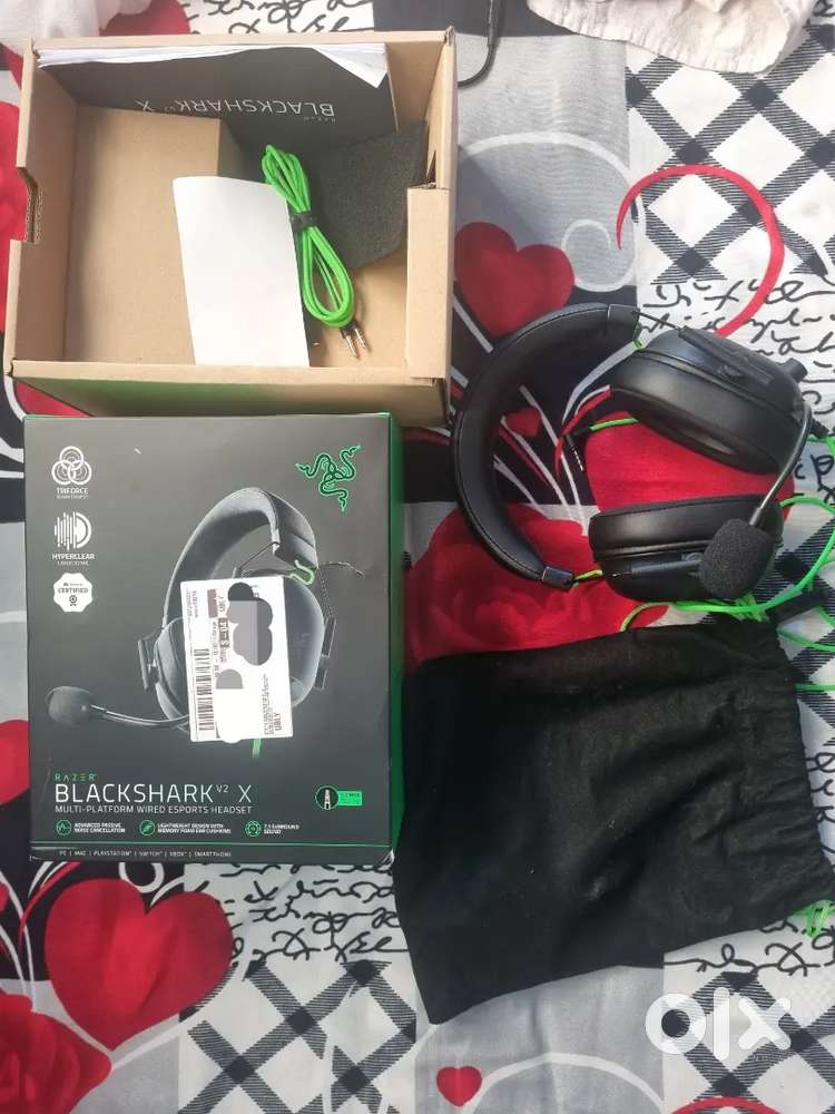 Razer Blackshark V2 gaming headphones
