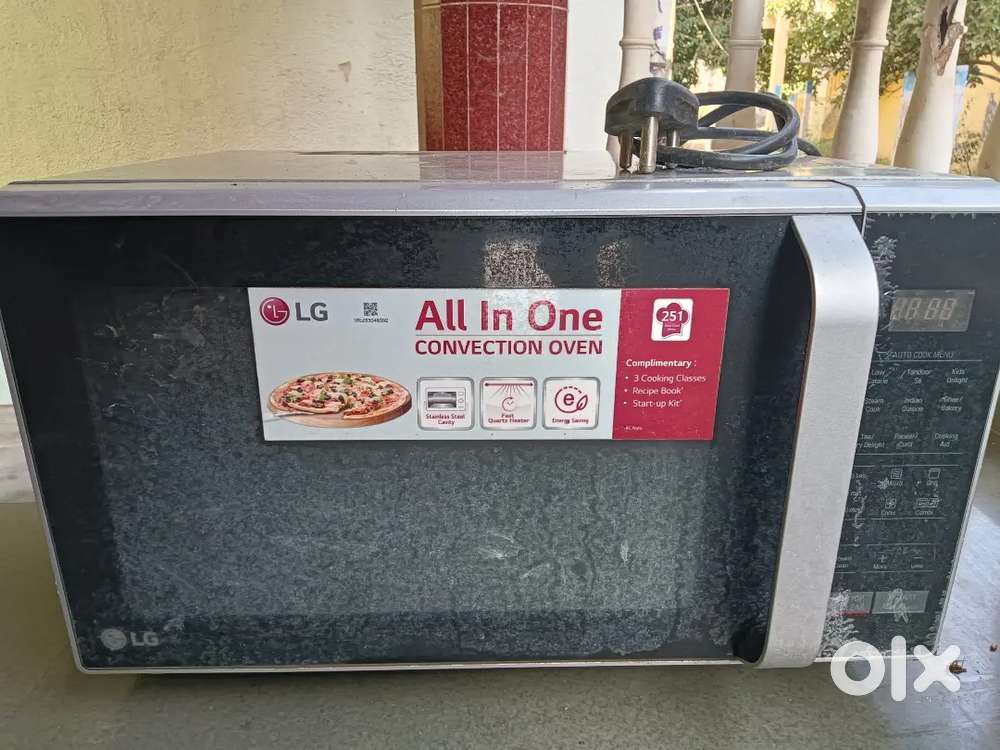 LG maicrovev oven