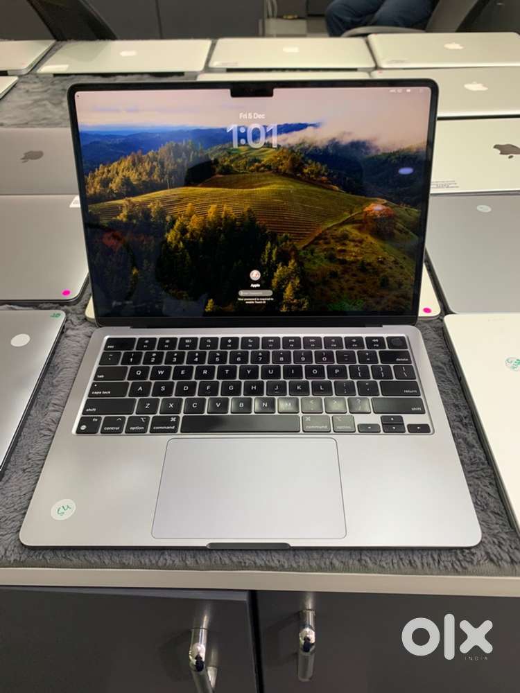 Apple MacBook Air \ M2 \ 13inch \ 8GB-256GB \ Touch ID \ Bill\Warranty