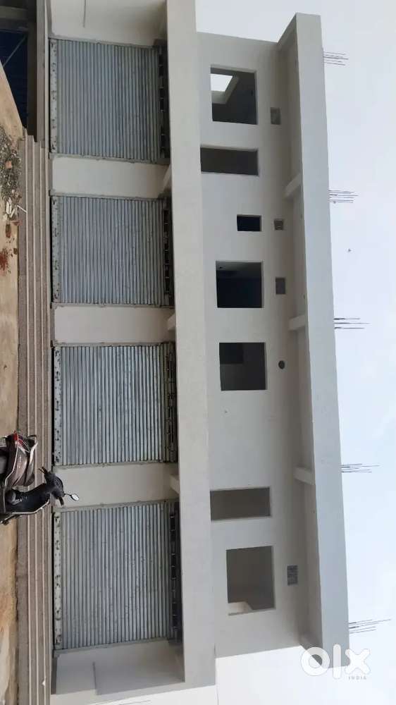 2bhk 4 falt .and office, godown, shop