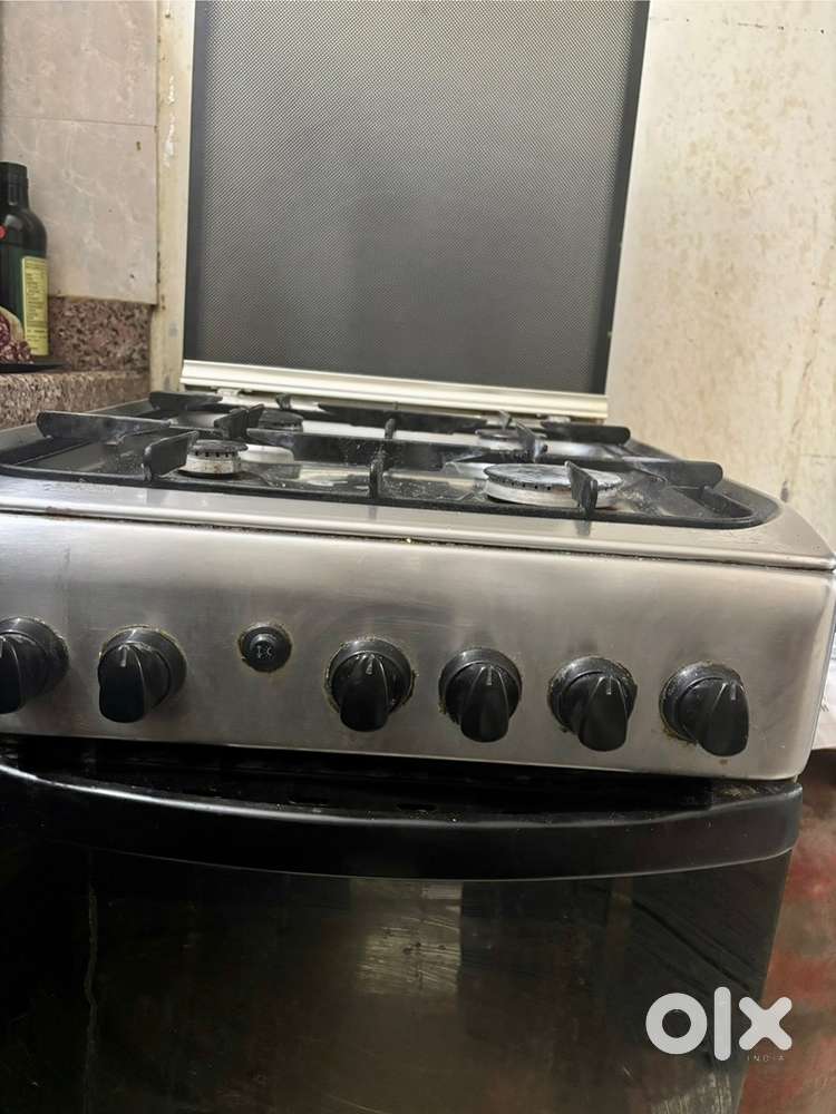 Ariston Free Standing Gas Cooker GAS OVEN + GAS HOB