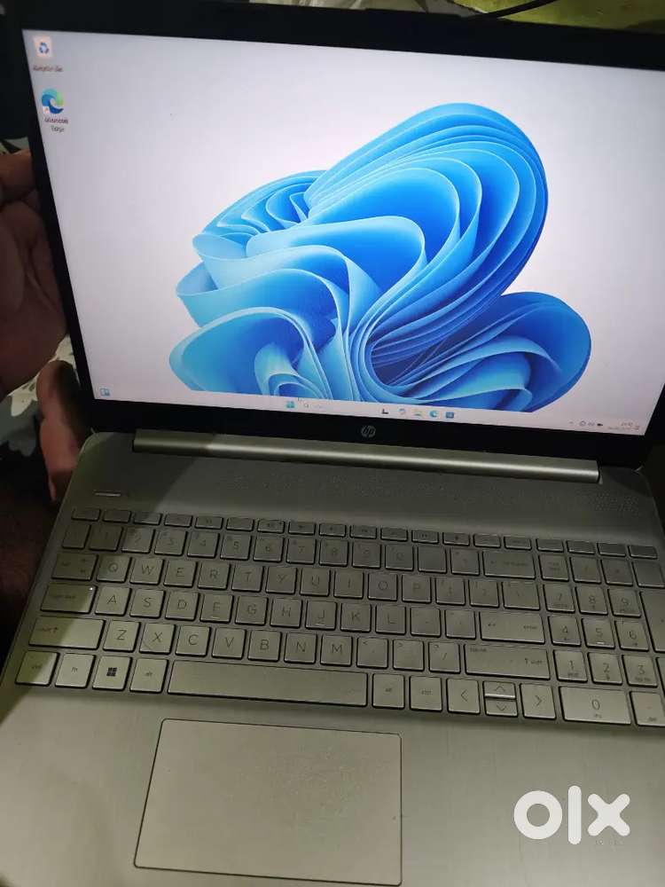 Hp laptop 15s AMD Ryzen3 5u ram 8 rom 256