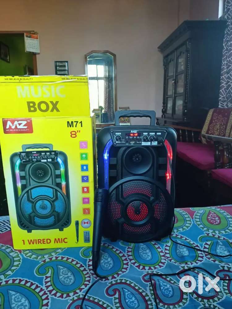 Brand new MZ TM BLUETOOTH SPEAKER with wired mic with RBG light