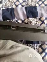 PS4 slim 1TB 12.5 version with box 1controller 1game and