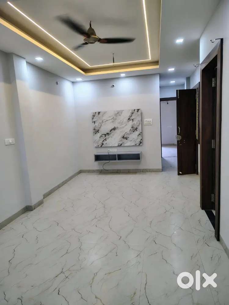 2BHK Bungalow First Floor for Rent Near MR 10 Square (Vegetarian Famil