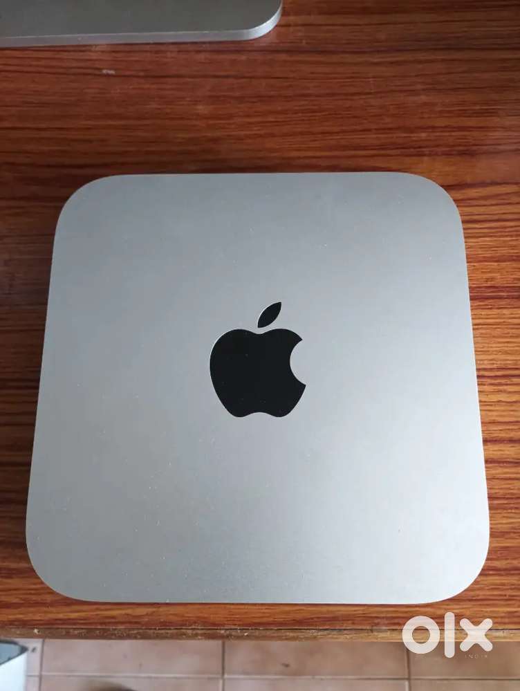 Mac mini with duel boot in excellent condition 8 gb ram 500 gb hd