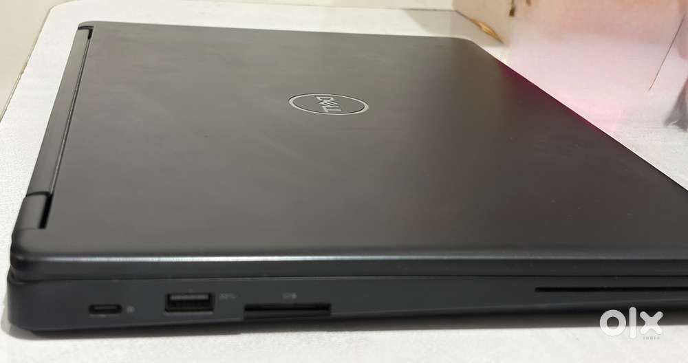 Dell 5490 Laptop