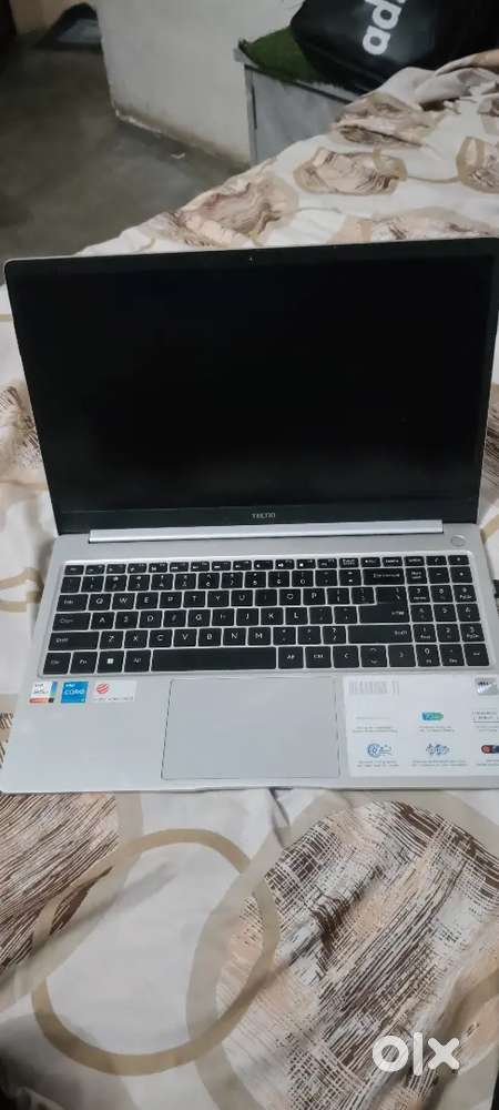 Leptop 8 512