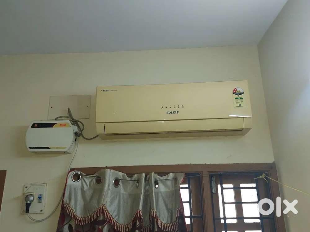 Voltas split AC 1 ton