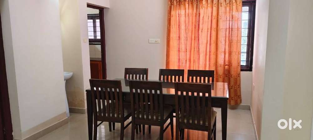 3 Bhk Furnished Flat for Rent at Ponnurunni Vyttila