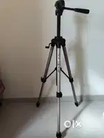 Camera tripod stand