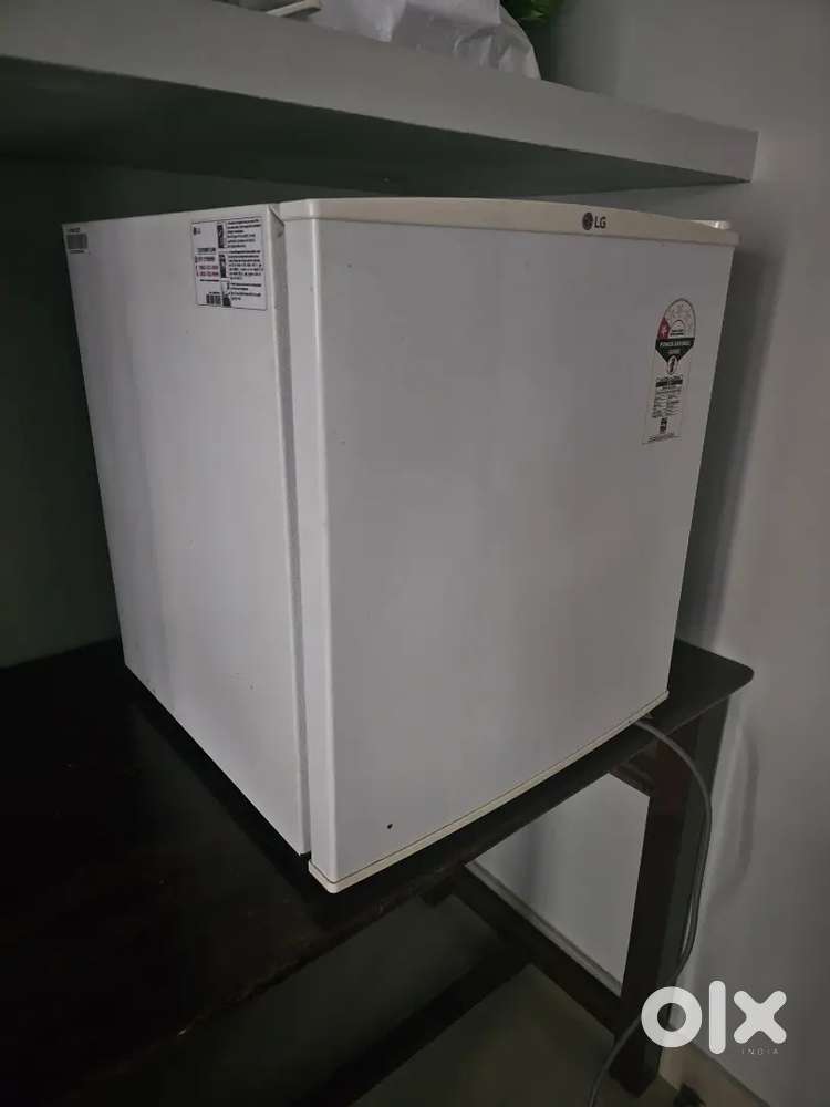 MINI FRIDGE LG