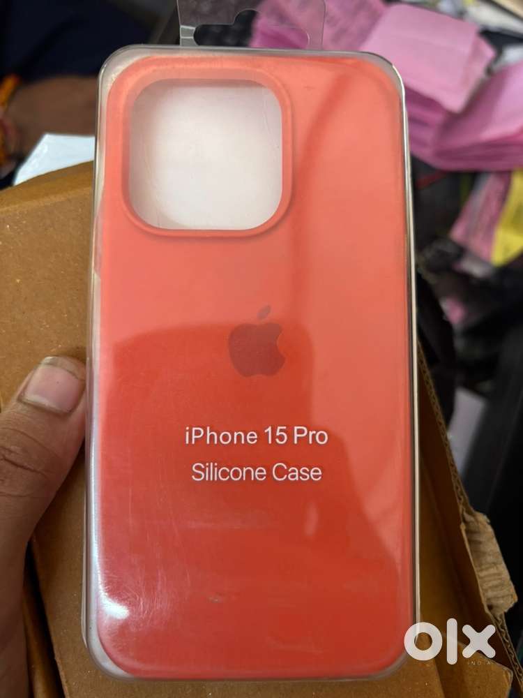 Iphone 15 Pro, Silicon Case Orange Colour