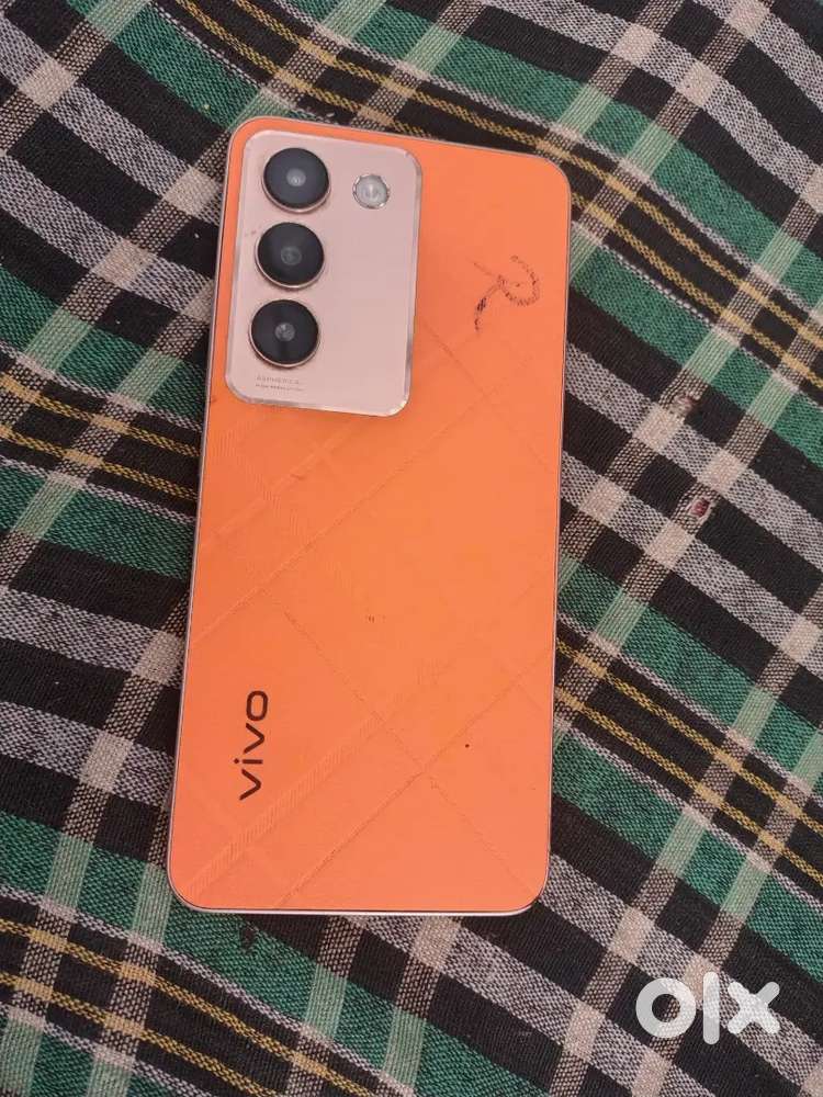 Vivo y 200e