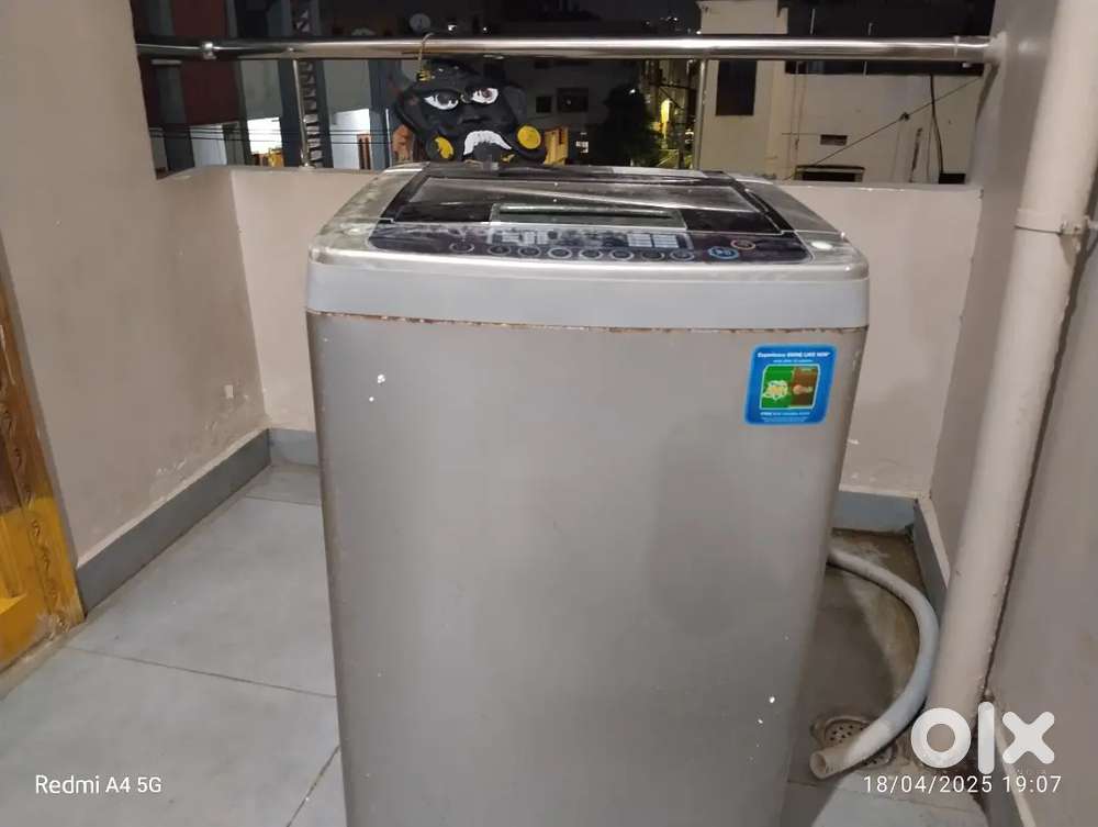 LG washing machine with 6.5 kg load  in working and best condition