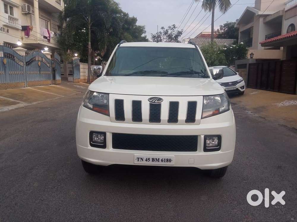 Mahindra TUV 300 T10, 2018, Diesel