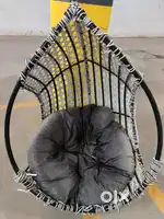 Seling kids swing in good condition