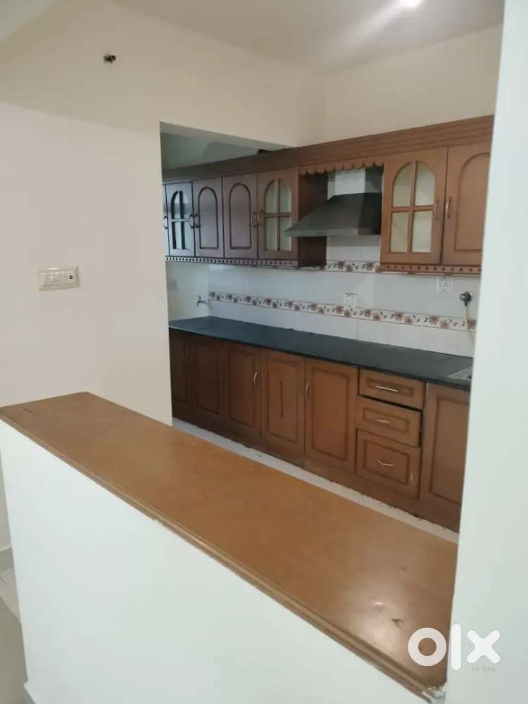 Kakkanad 3bhk flat rent family near bharat matha college