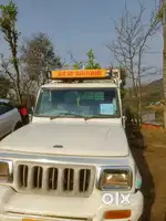 Pickup up truck (Mahindra)
