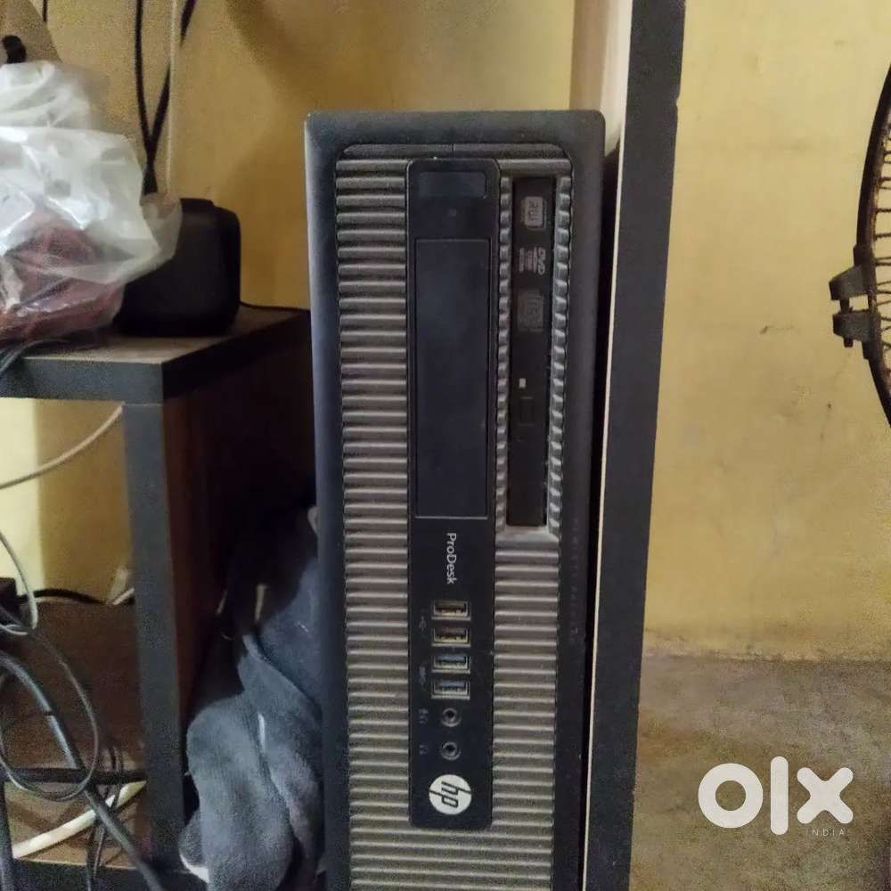 HP Desktop i5 4th Gen  4GB RAM  585GB Storage  Lenovo 19.5” Monitor