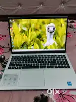 Dell Inspiron 3520 core i3 12th gen 8gb /512 gb ssd