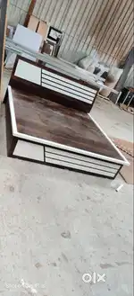 MACHINE CUT DESIGN MADE OF HYDRAULIC BED IN QUEEN SIZE