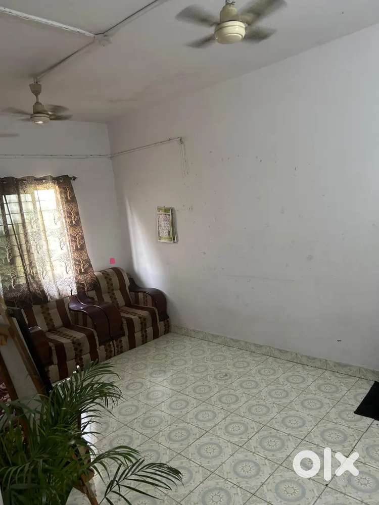 Urgently need girls for 2 bhk flat