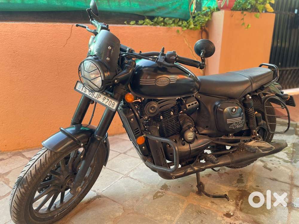 Jawa 42 2.1 Black matte for sale. 20k driven. Bike in good condition.