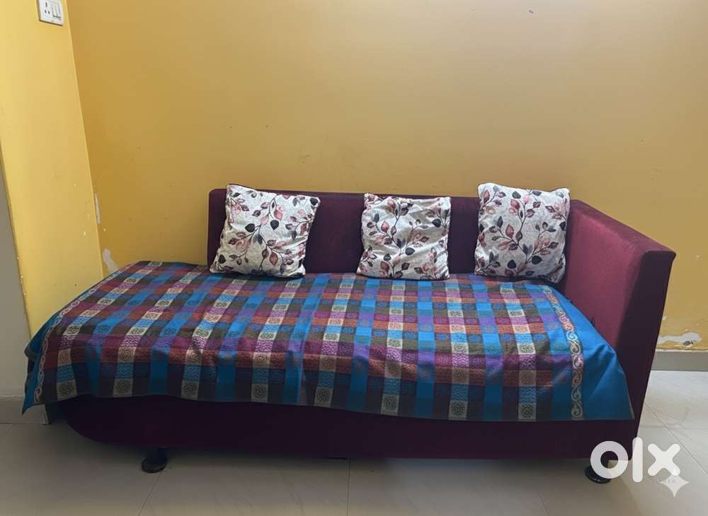 Big & comfortable 5 seater sofa