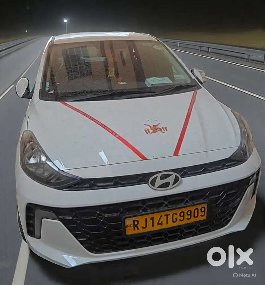 Driver required for sedan taxi