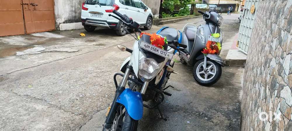 Gixxer Well condition all paper ok first' party