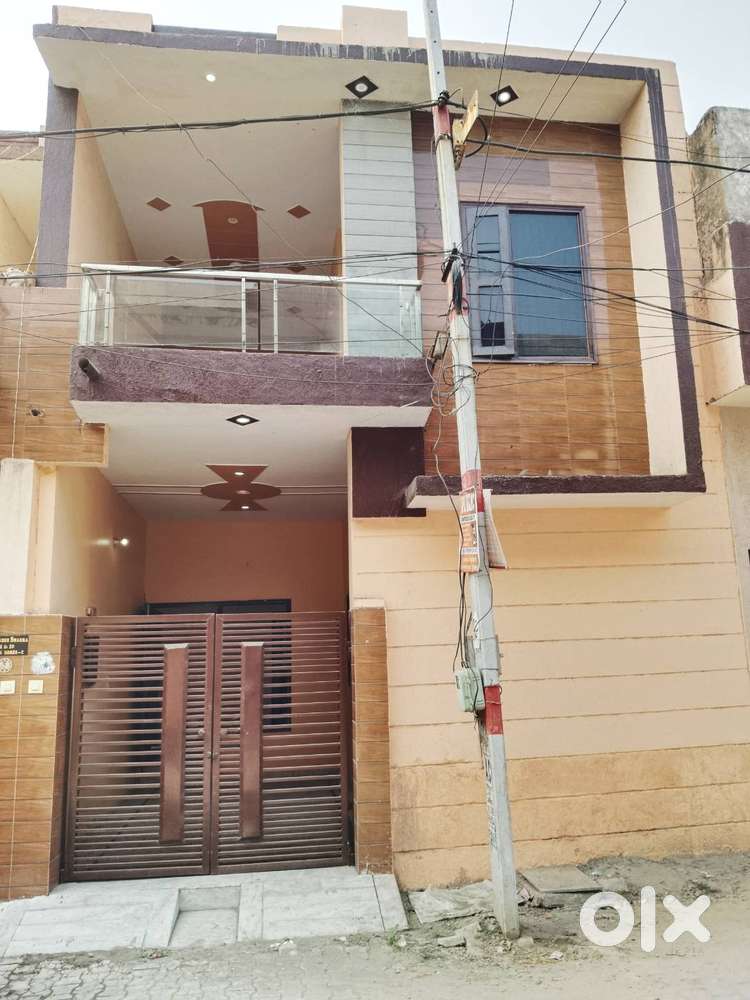 88 GAJ 2 BHK house for sale