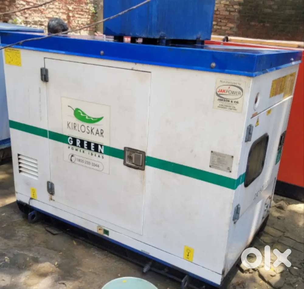 FUEL EFFICIENT GENERATOR 2 SAAL KI WARRANTY AUR SATH ME NEW BATTERY
