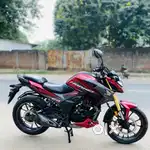 HONDA HORNET 2.0 ( 15000 ડાઉન પેમેન્ટ ભરી અને લઈ જાઓ