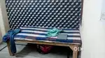 Two Room set h jisme ek room me do larke rehte h ek room Khali h